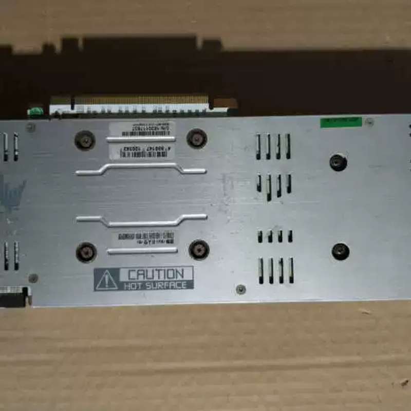议价影驰960名人堂，4G，物品，成色实物拍摄，具体功能没有
