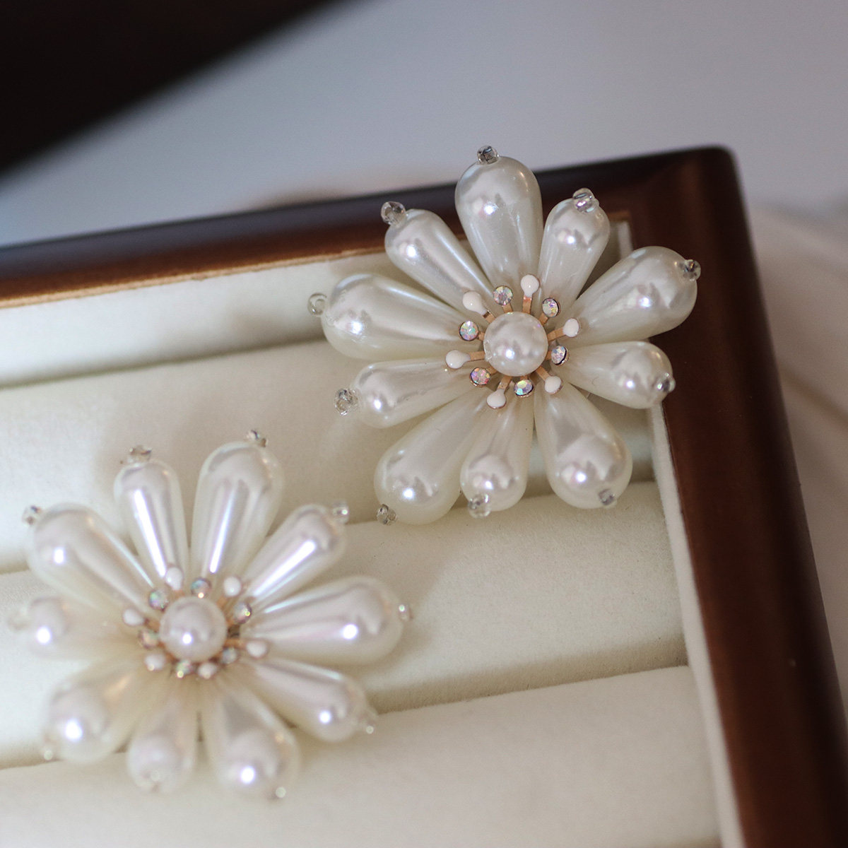 水滴珍珠花朵手工编珠串珠装饰辅料衣服鞋子帽子等DIY饰品配件