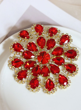 圆形红色蓝色彩色花朵形手缝胸花舞蹈服头饰晚宴包包等装饰用钻