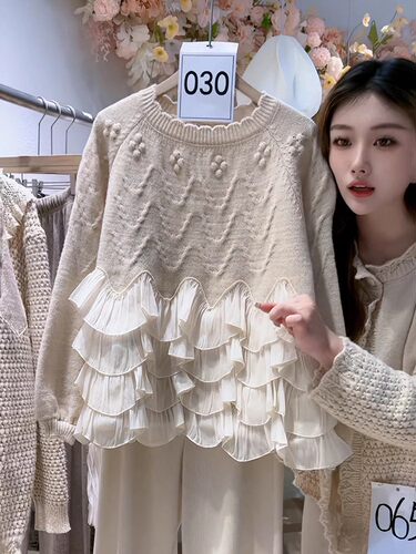 法式温柔风拼接圆领软糯毛衣女2023秋冬新款宽松显瘦荷叶边上衣女