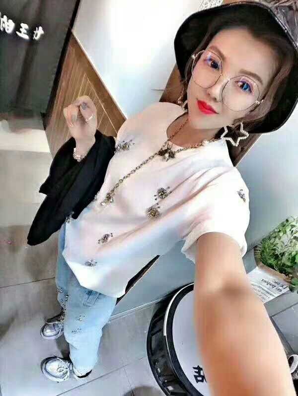 欧货重工小蜜蜂短袖T恤女2025春夏新款宽松时尚订珠半袖打底衫潮T