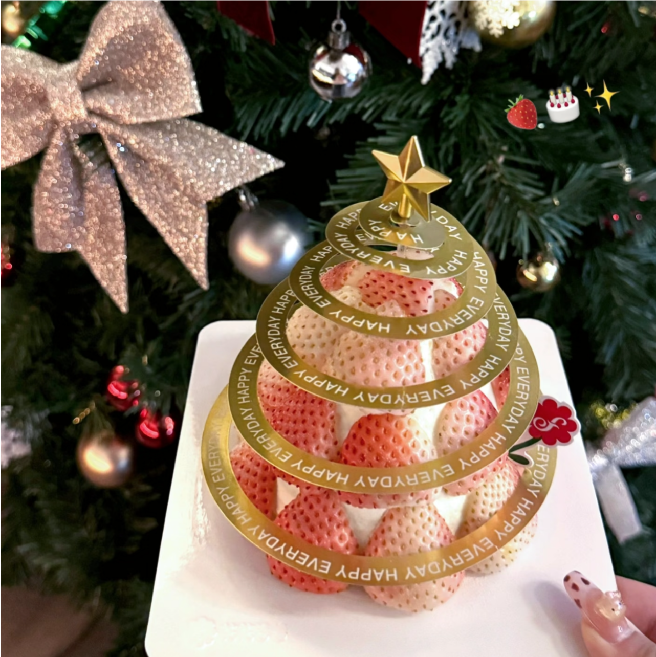2026圣诞节跨年草莓塔金色围边蛋糕装饰五角星圣诞树草莓雪山蛋糕