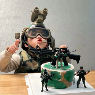 卡通迷彩军事迷生日蛋糕装饰摆件军事兵人玩偶M16机关枪玩具摆件