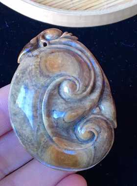 天然缅甸琥珀如意带证书吊坠