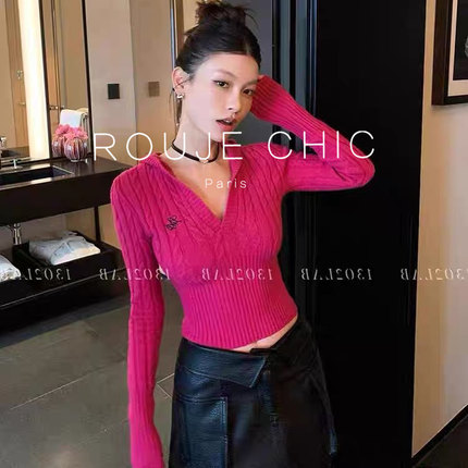 ROUJE CHIC法式纯欲风玫粉色V领连帽修身针织衫女秋麻花短款毛衣