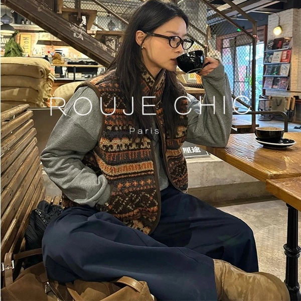 法国费尔岛摇粒绒立领无袖马甲女