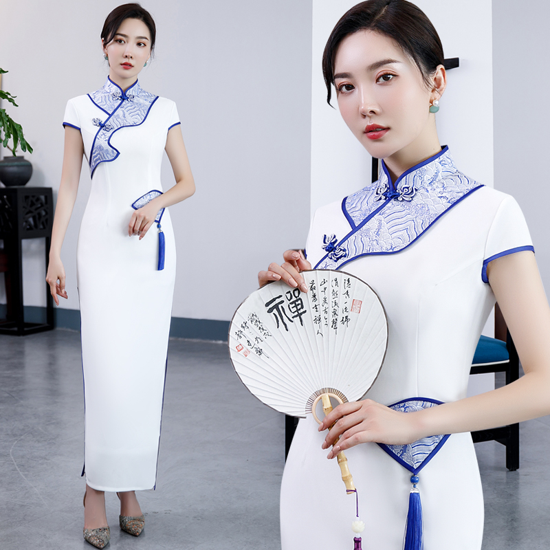 青花瓷走秀旗袍中国风加长款纯色
