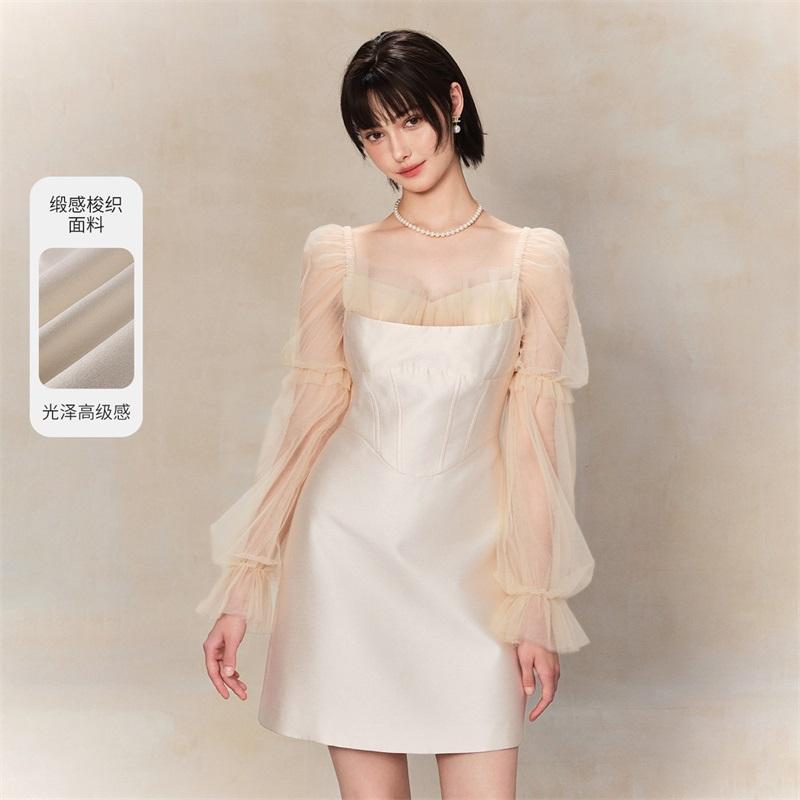 糖力温柔风长袖缎感收腰连衣裙女