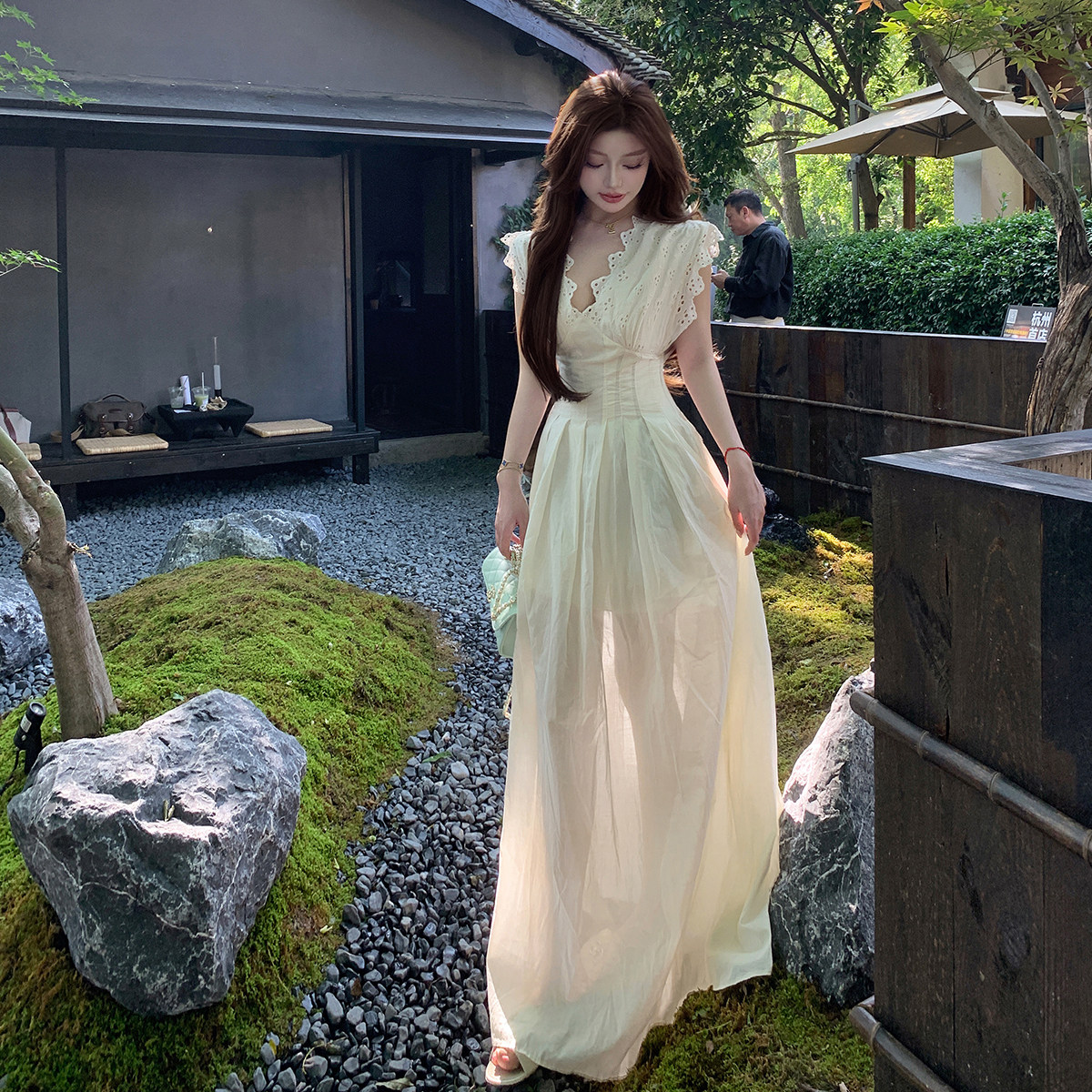 张林超LIN BOUTIQUE 澳洲度假 古董花瓶腰水溶修身连衣裙,女装/女士精品,连衣裙,淘宝优惠券,粉丝福利购,淘宝优惠卷