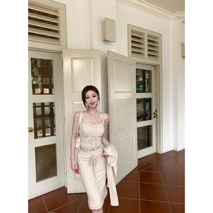 LIN BOUTIQUE 云感奶芙 软糯套装女夏针织开衫吊带包臀半裙三件套