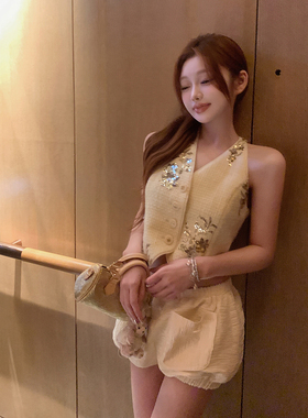 张林超LIN BOUTIQUE 多巴胺挂脖名媛小香刺绣马甲+花苞短裤套装女