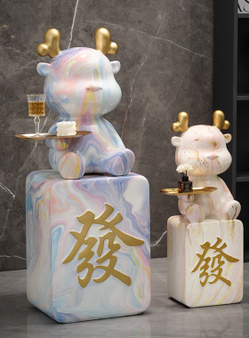 简约潮流客厅电视柜旁落地大摆件