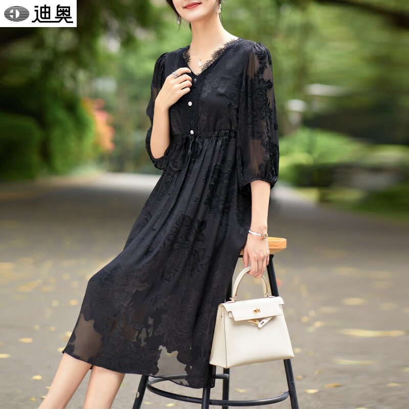 迪奥高端真丝连衣裙女夏2026新款高级感蕾丝拼接提花桑蚕丝中长裙