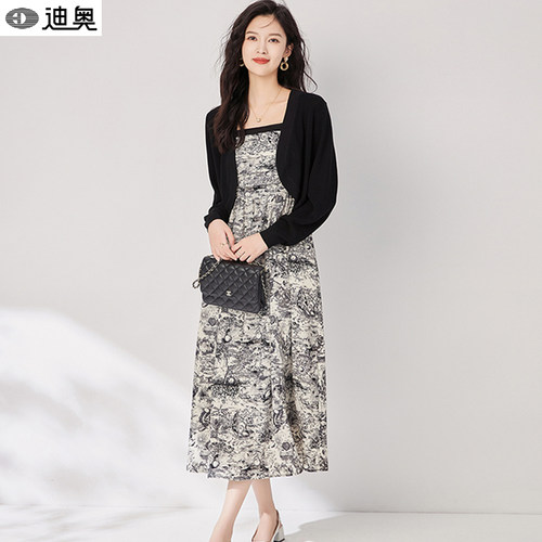 迪奥高级感两件套装裙今年流行款