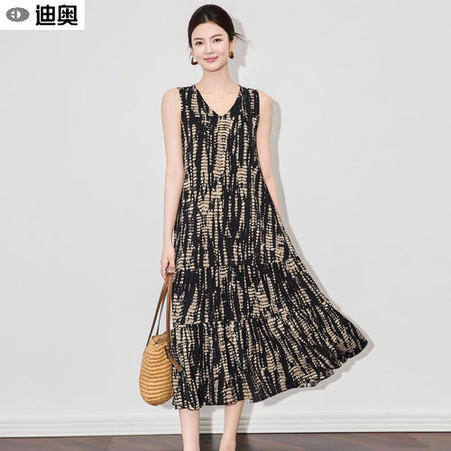 迪奥高级感时尚慵懒风无袖连衣裙
