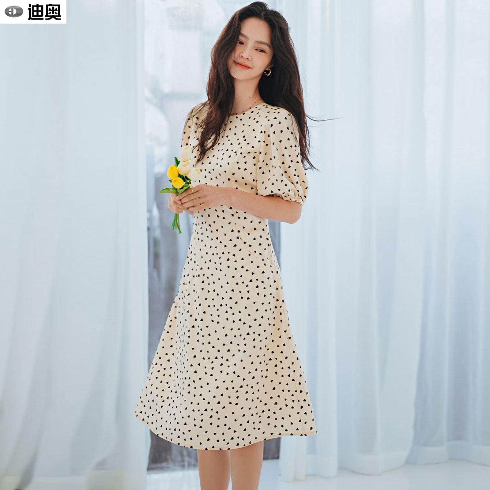迪奥法式连衣裙女夏26新款气质爱心浪漫减龄短袖A字裙显瘦茶歇裙