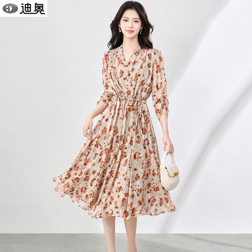 迪奥优雅氛围感桑蚕丝真丝连衣裙