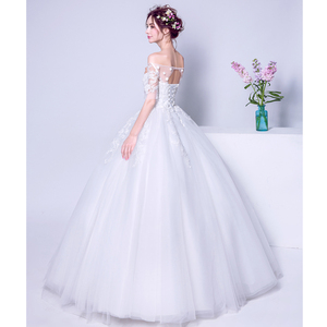 Flower perspective of a word shoulder short sleeved Princess Bride Wedding Dress