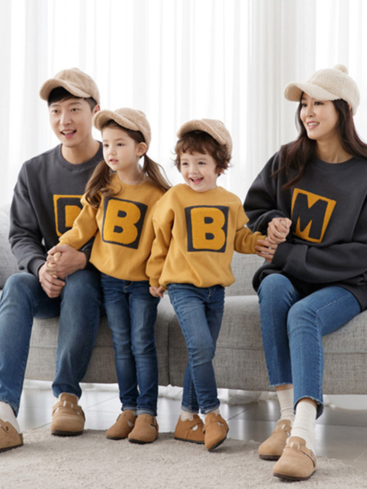 3 4인 고급 가족 부모자식 의류 가을 겨울 자수 벨벳 스웨트 셔츠 어머니 어머니 딸  크롤링 의류 가족 의류