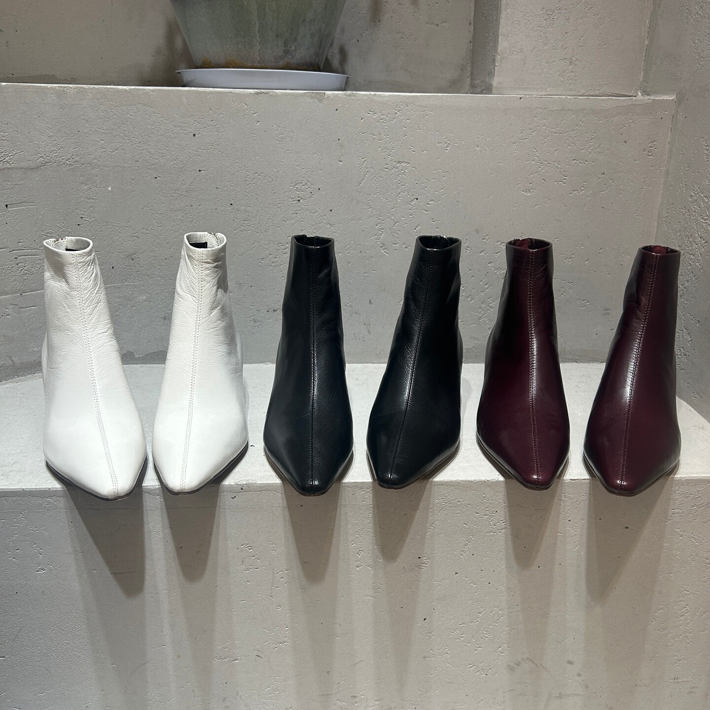 乐魔欧美风真皮尖头短靴冬季百搭图片