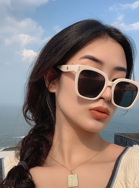 网红大框方形墨镜女圆脸复古白色韩版偏光太阳镜度假风防紫外线潮