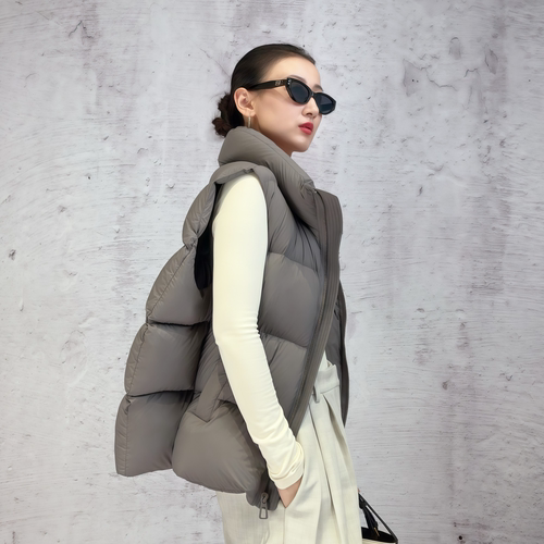 轻暖自由95白鸭绒泡芙马夹