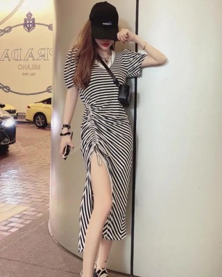 网红不规则开叉连衣裙女春夏季新款条纹短袖抽绳修身百搭打底长裙