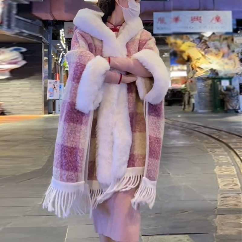 冬连帽加绒加厚格子环保毛领斗篷披肩中长款蝙蝠袖摇粒绒毛呢外套