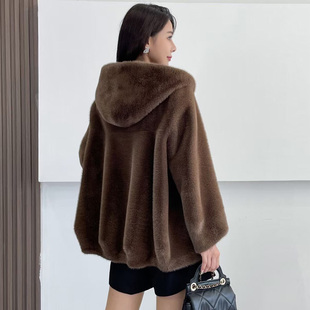 冬季加厚进口环保水貂皮草外套女短款连帽新款天鹅绒整貂貂皮大衣