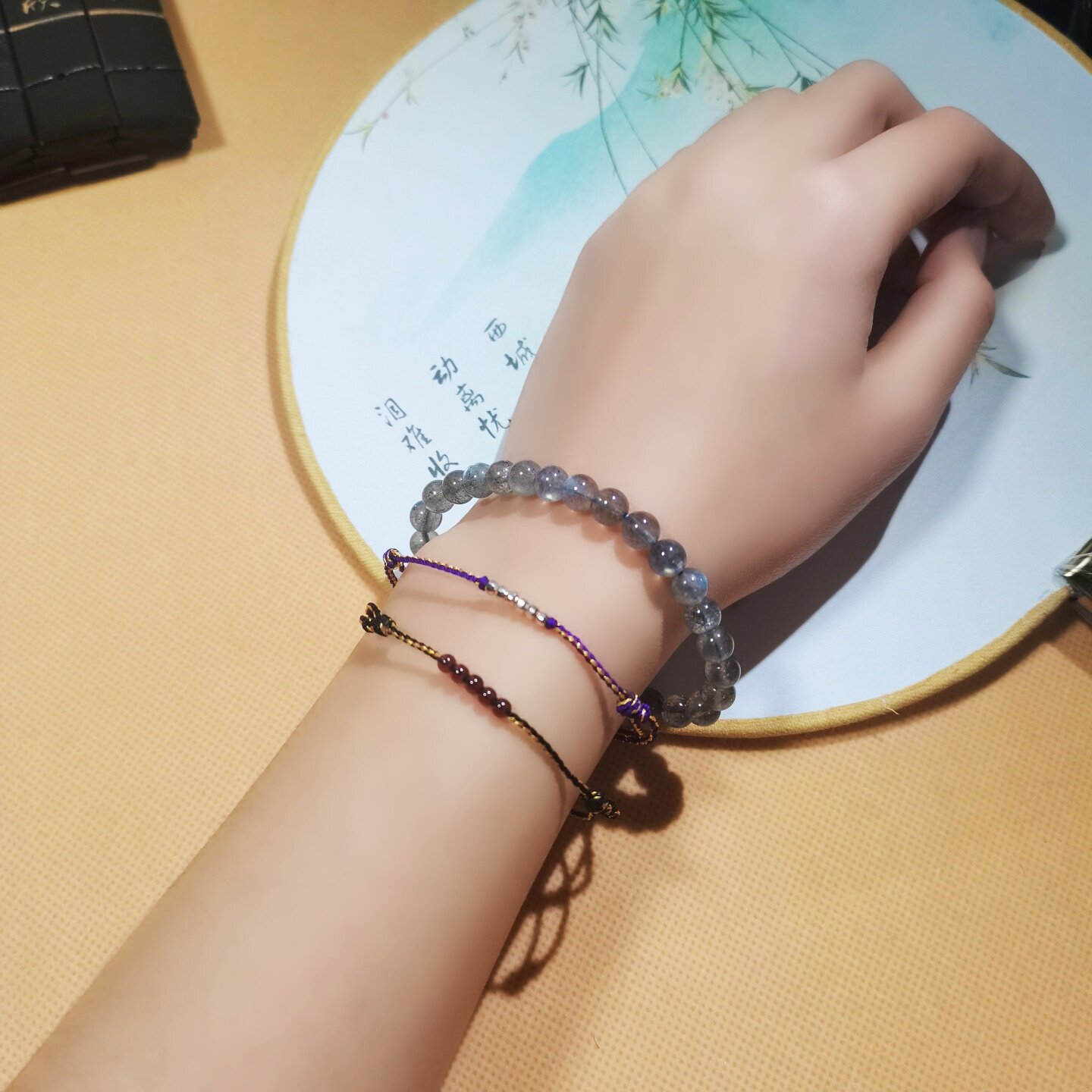 纤云星巧编织极细女手链银珠手绳