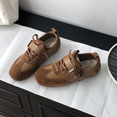 秋季真皮德训鞋女2025新款平底皮带扣系带休闲鞋复古小方头单鞋子