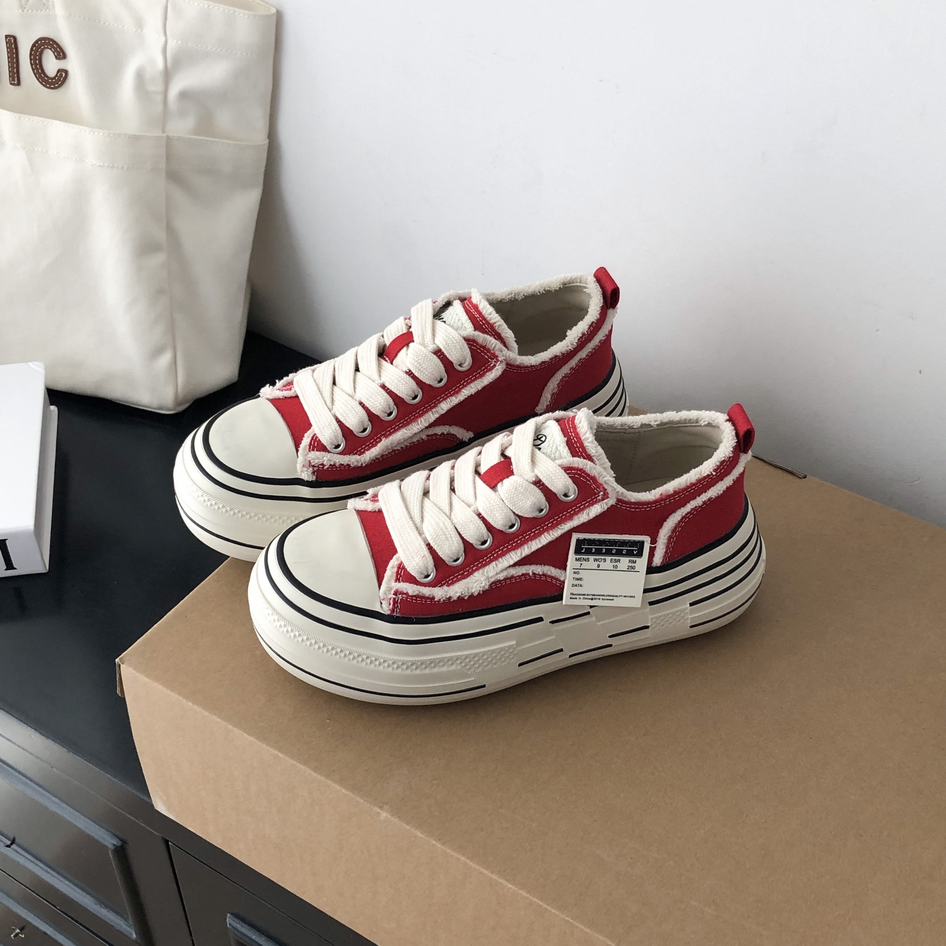 真皮厚底帆布鞋女2026春季新款韩版百搭休闲运动鞋增高时尚板鞋潮,女鞋,休闲板鞋,淘宝优惠券,粉丝福利购,淘宝优惠卷