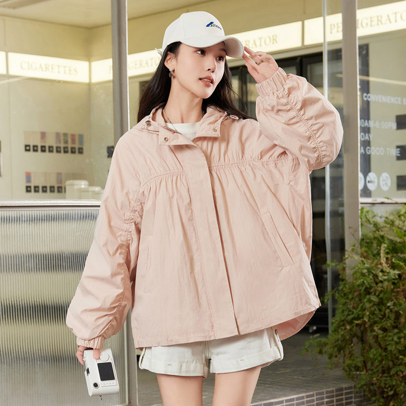 粉色宽松慵懒风褶皱感女装外套秋季大码显瘦连帽韩版时尚百搭风衣