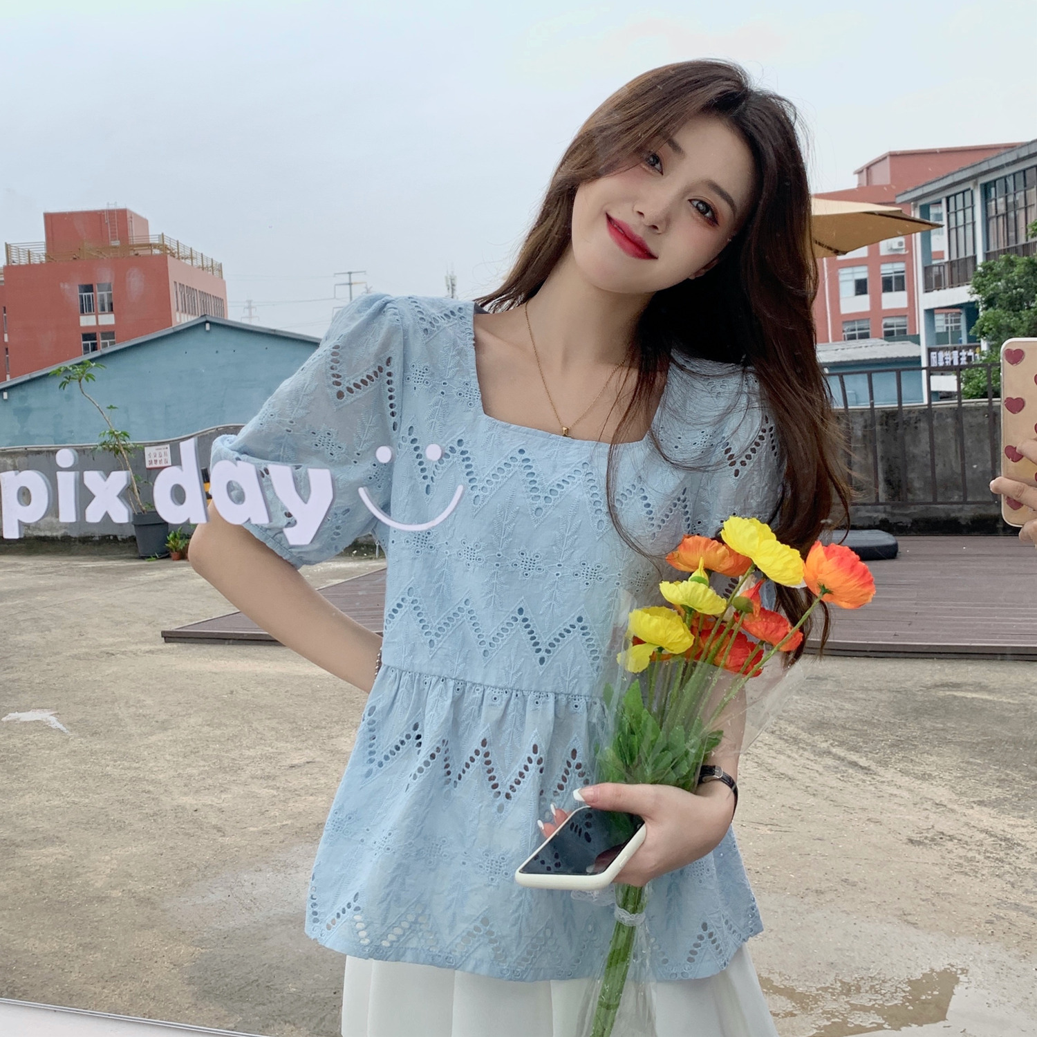 Real price ~ design feeling hollowed out lace square neck bubble short sleeve shirt women's pure color baby shirt