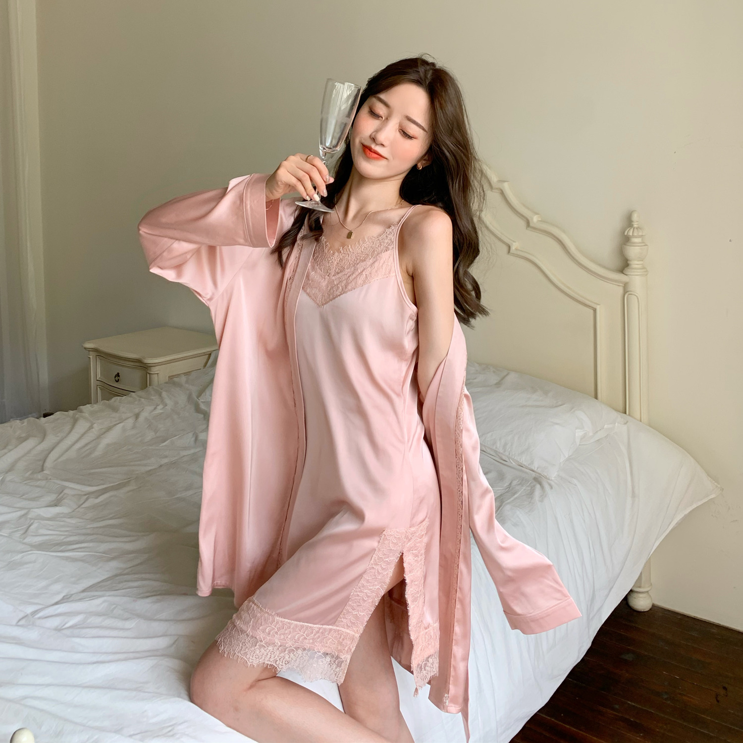 Real price ~ Sexy Satin suspender Nightgown suit women's spring and summer temperament lace patchwork pajamas
