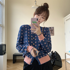 Real shot real price Korean version temperament girl small flower knitting cardigan women's short sweater small coat fashion