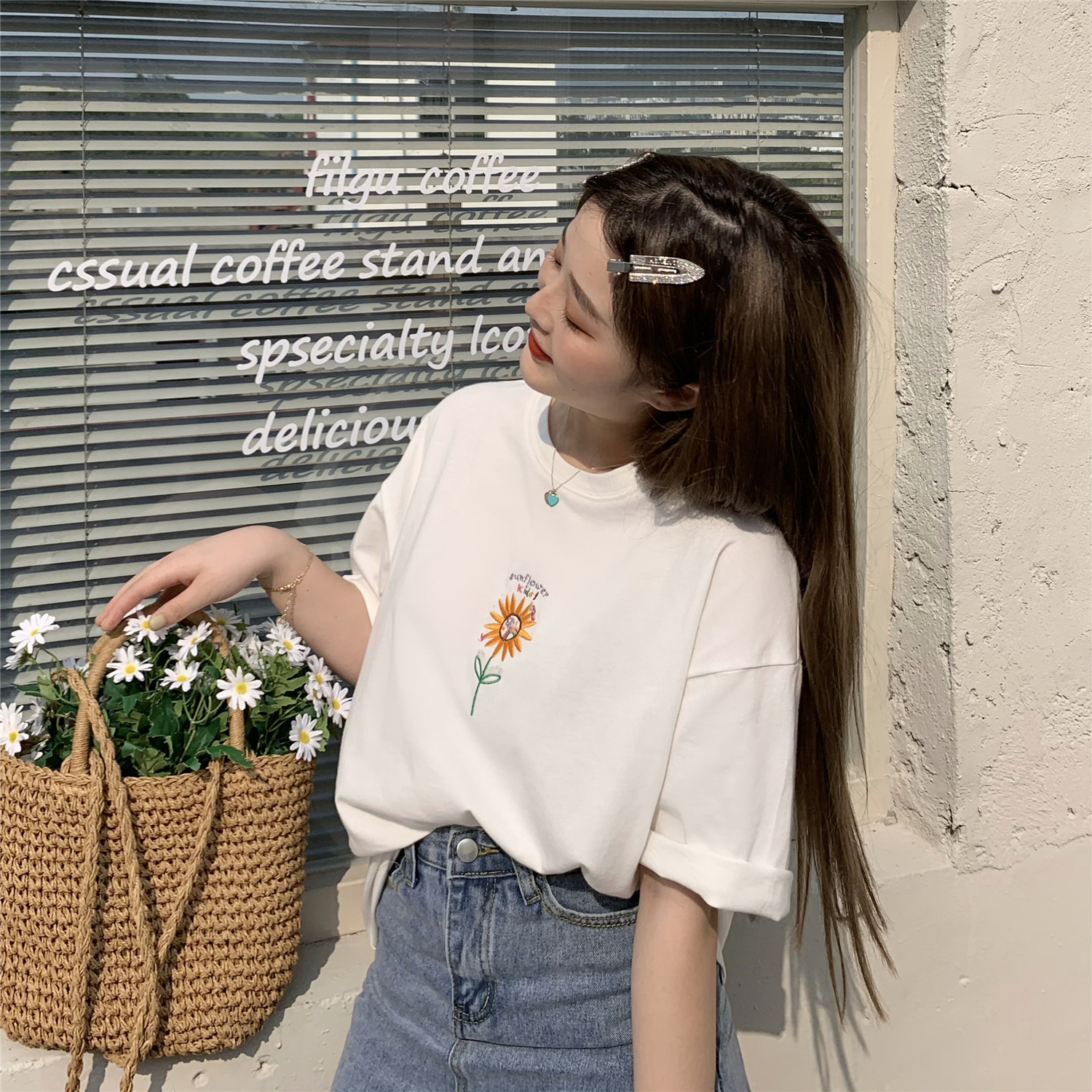 Real price Korean loose embroidery round neck Cotton Short Sleeve T-Shirt