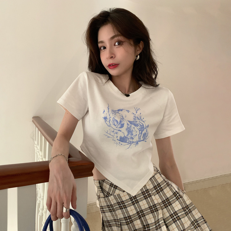Real price ~  Korean irregular design round neck short sleeve T-shirt women's short retro printed top