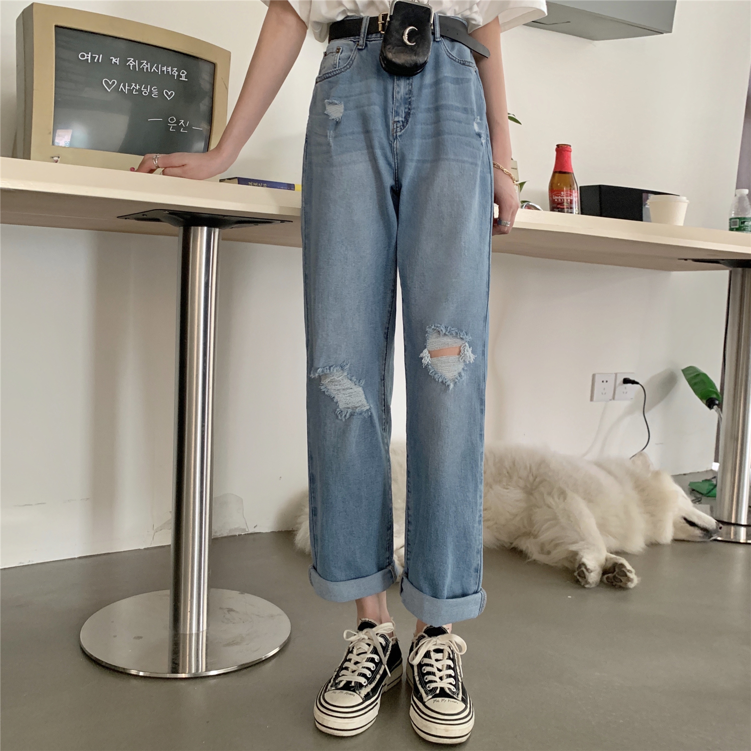 Real price ~ BLUE PIERCED straight jeans for women