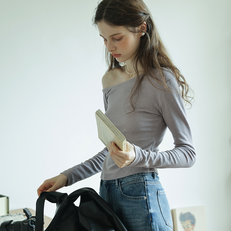 香芋紫收腰显瘦不对称斜领露肩长袖T恤女秋新款设计感小性感上衣