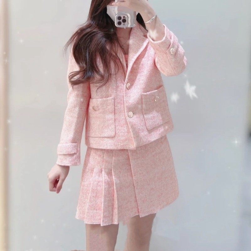 法单M家2023早春法式金属扣大贴袋毛呢西装外套+A字百褶迷你半裙,女装/女士精品,西装,淘宝优惠券,粉丝福利购,淘宝优惠卷