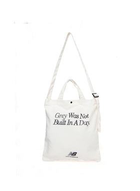 New Balance男女同款百搭运动休闲托特包 LAB13638-IV