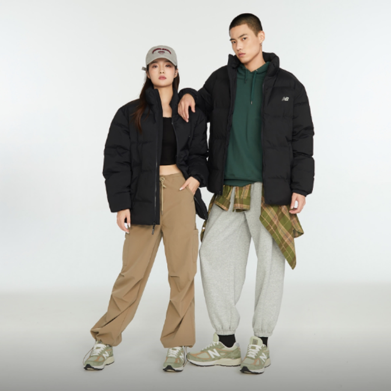 New Balance男纯色休闲运动立领秋冬厚防风保暖羽绒服AMJ34324-BK
