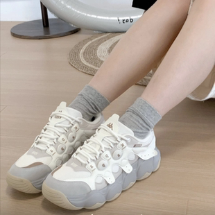 1118 K0FY5MC20CA 男女清新时尚 潮流网面低帮板鞋