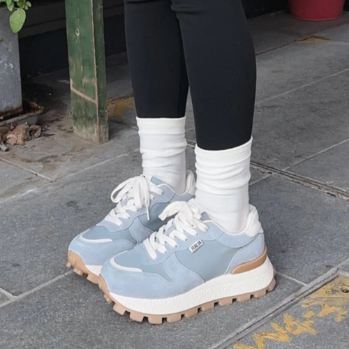 女款松糕系列气质百搭 低帮跑步鞋 K0E25MC50J-8131