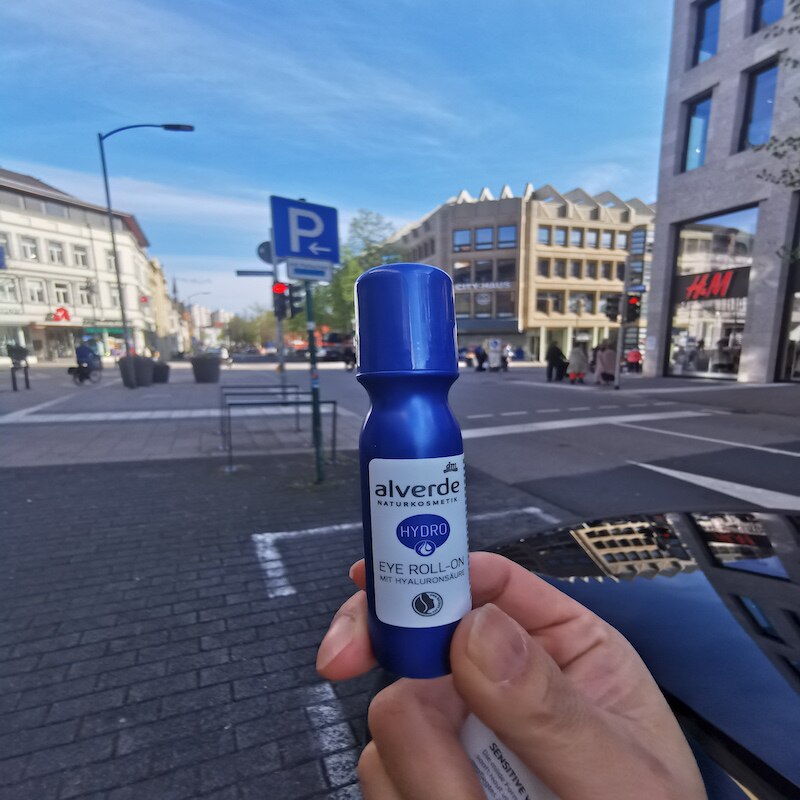 德国dm直邮alverde艾薇德冰川水玻尿酸滚珠眼霜 去纹路瑕疵20ml