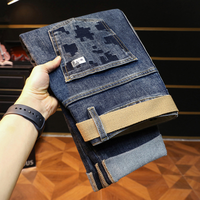 潮牌纯棉刺绣锥形小脚牛仔裤男