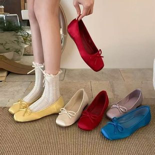 法式绸缎高级红色婚鞋单鞋女鞋子2026年春季猪鼻配裙子温柔晚晚鞋