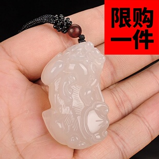 新疆玉和田玉羊脂玉白玉髓玉貔貅玉麒麟玉吊坠玉挂件玉毛衣项链
