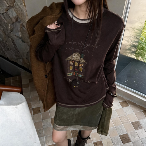 ZW卓娃正品复古卡通小房子印花长袖T恤女早秋撞色领宽松打底上衣